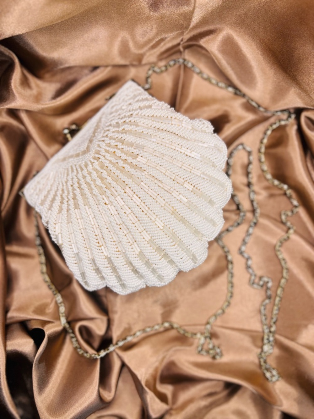 Vintage ELKA White Beaded Shell Evening Bag Bridal Mermaidcore Purse